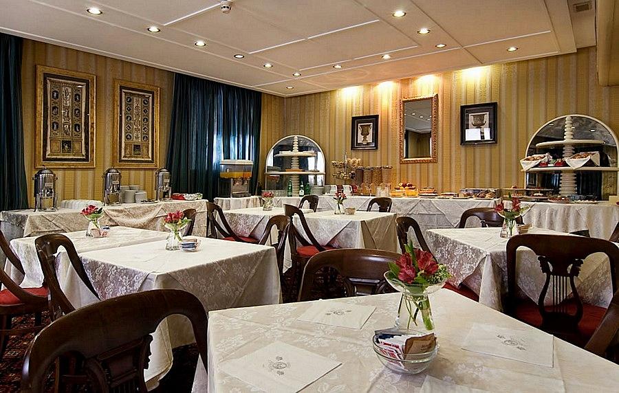 Atlante Garden Hotel Rome Bagian luar foto