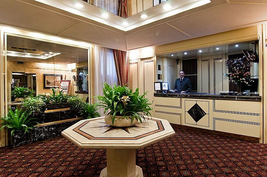 Atlante Garden Hotel Rome Bagian luar foto
