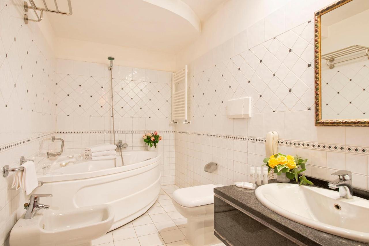 Atlante Garden Hotel Rome Bagian luar foto
