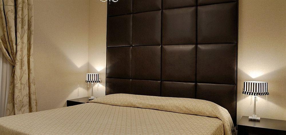 Atlante Garden Hotel Rome Bagian luar foto