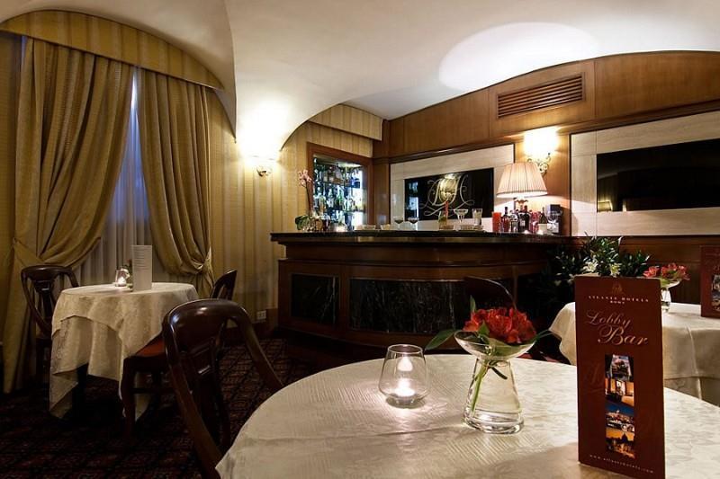 Atlante Garden Hotel Rome Bagian luar foto