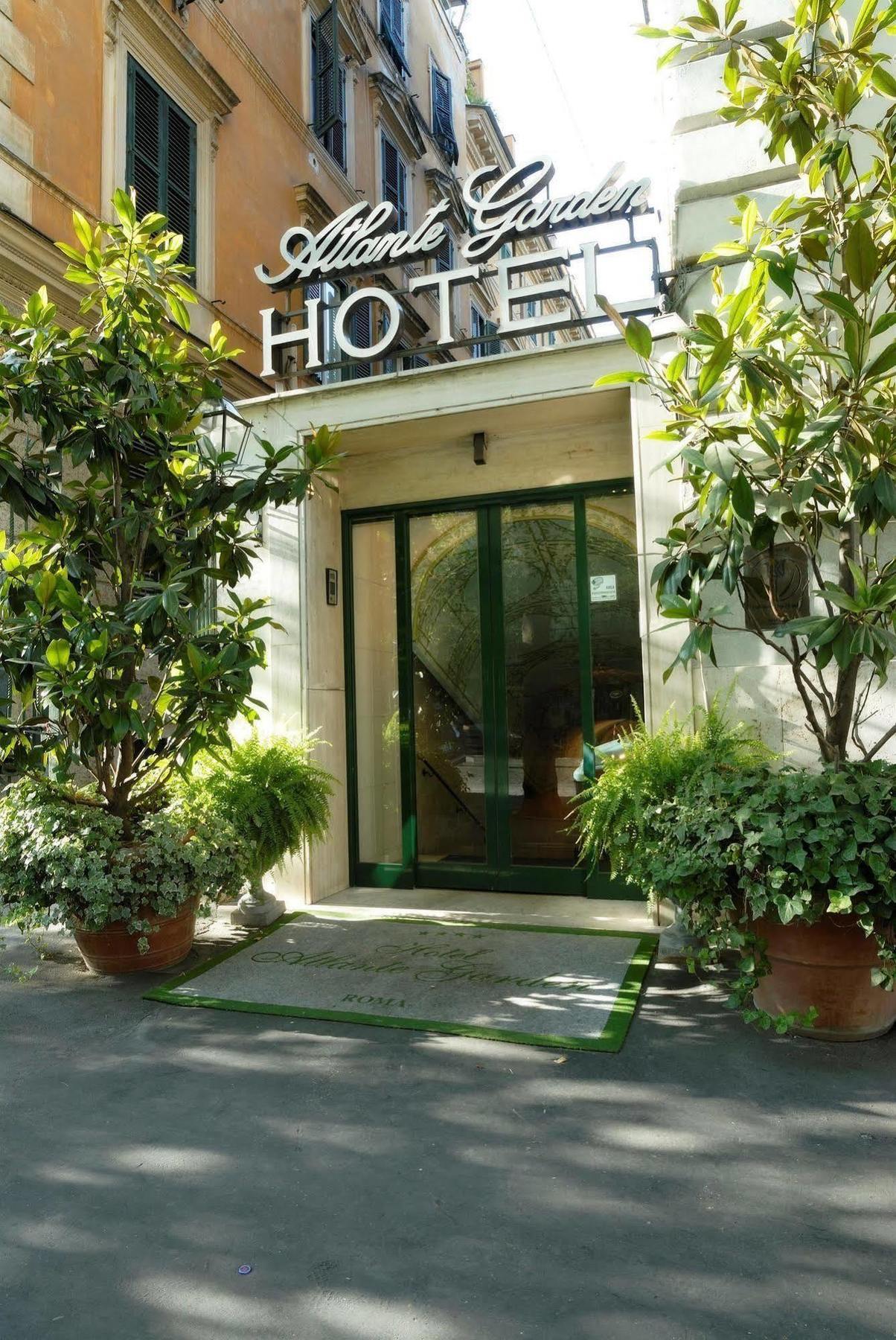 Atlante Garden Hotel Rome Bagian luar foto