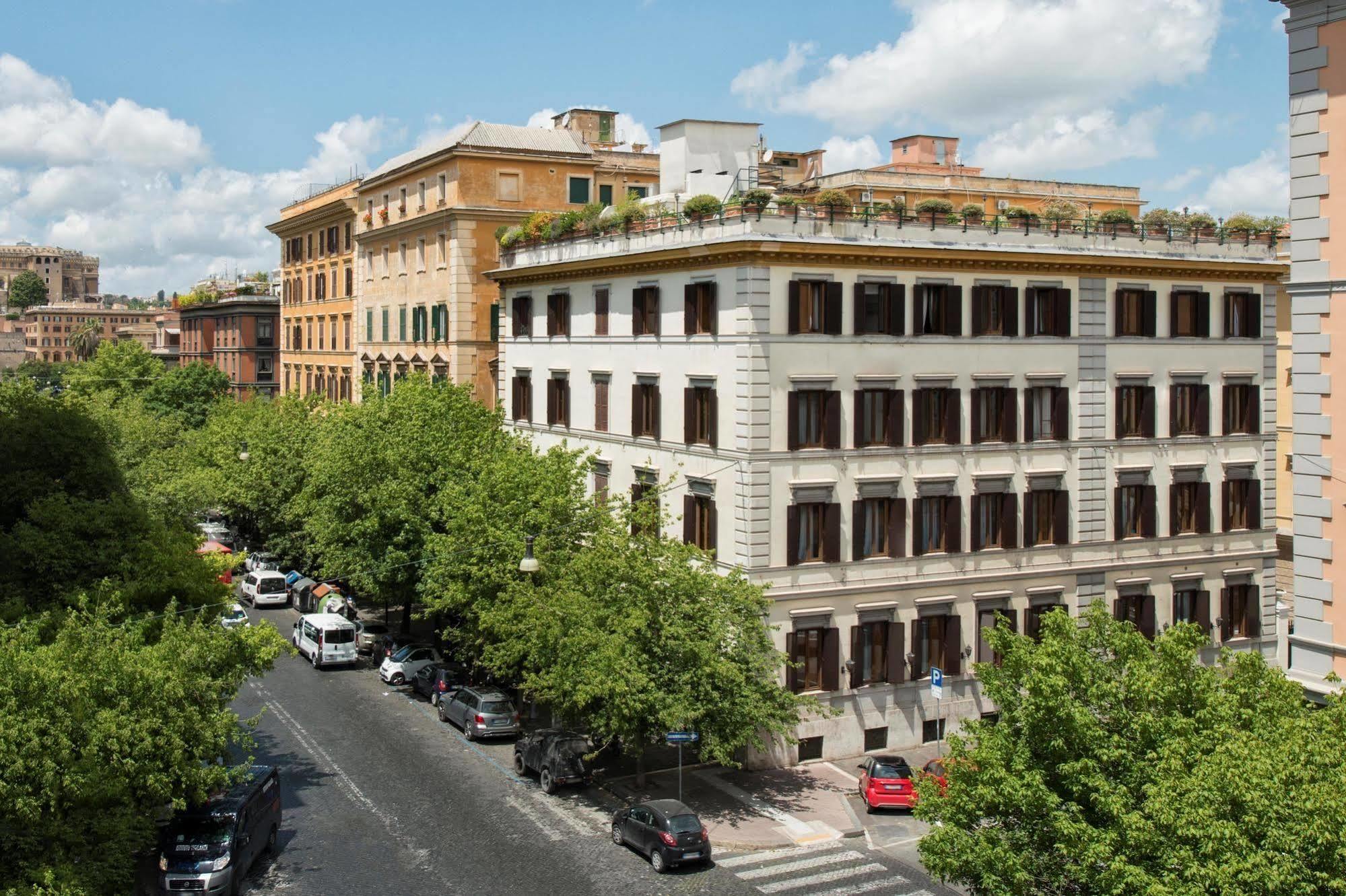 Atlante Garden Hotel Rome Bagian luar foto