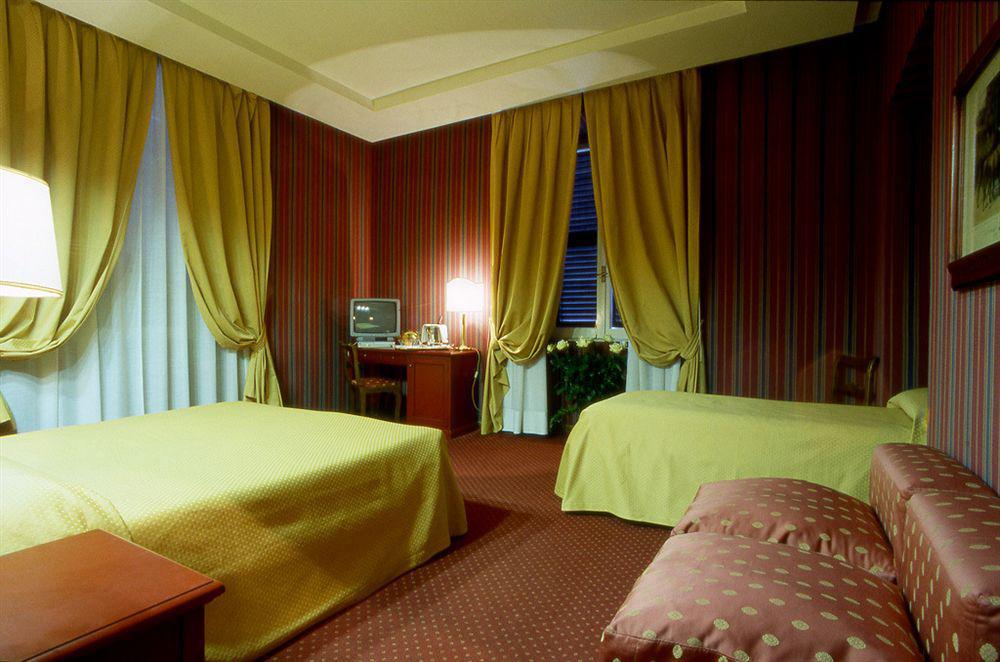 Atlante Garden Hotel Rome Ruang foto